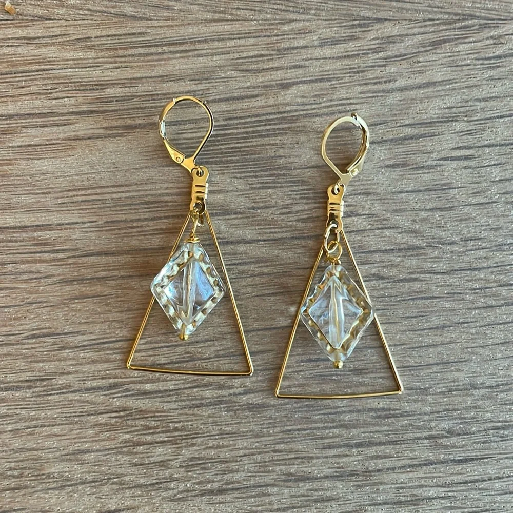 HAND CRAFTED TRIANGULAR PIERCED EARRINGS Gold Clear Statement Drop